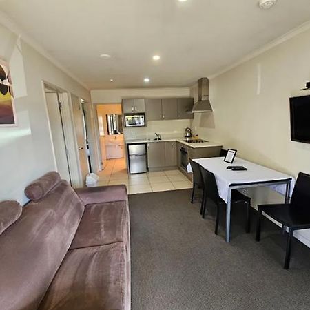St Johns Court Motel Milton Quarto foto